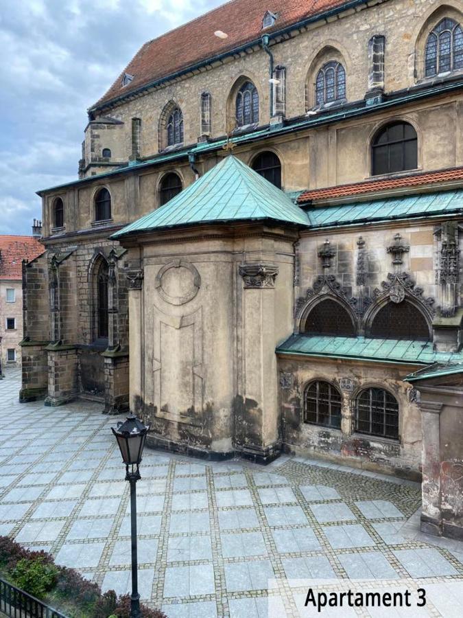 Willa Przy Czarnej Bramie Klodzko Bagian luar foto