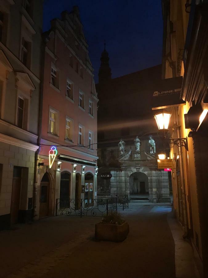 Willa Przy Czarnej Bramie Klodzko Bagian luar foto